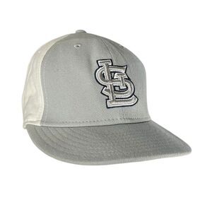 New Era 59Fifty Grey White St. Louis Cardinals Baseball Hat 7-5/8‎ (60.6cm)